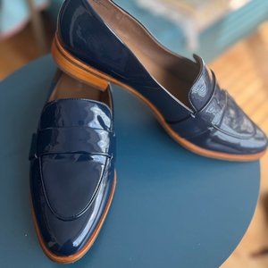 NWOB Aerosoles Eden Loafer Patent Leather Navy Blue  Size 12